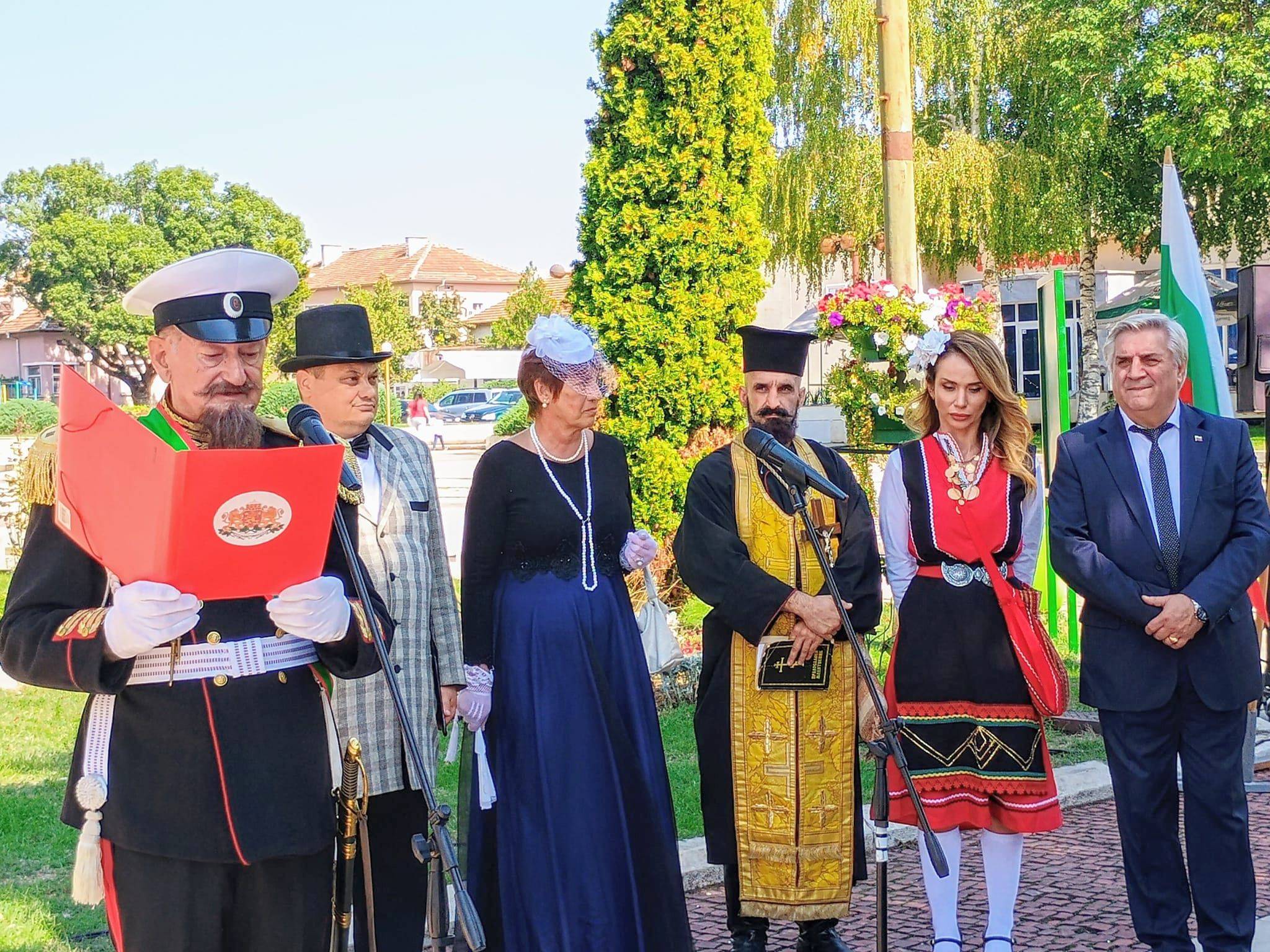  Провъзгласяването на българската самостоятелност оживя в Мездра 